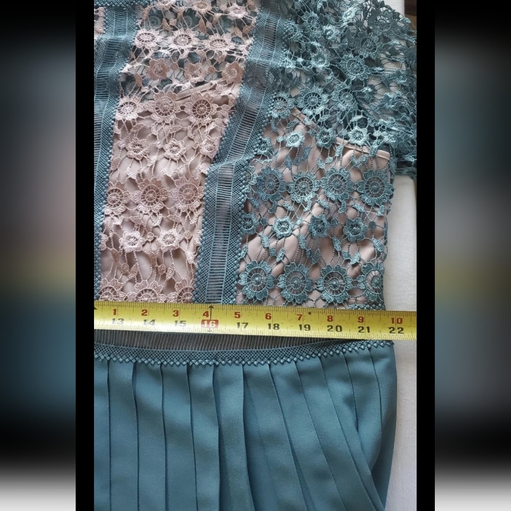 ASOS Curve Dress Plus Size 18 Embroidered Lace Soft Pink and Blue Dress A-Line - Picture 4 of 10